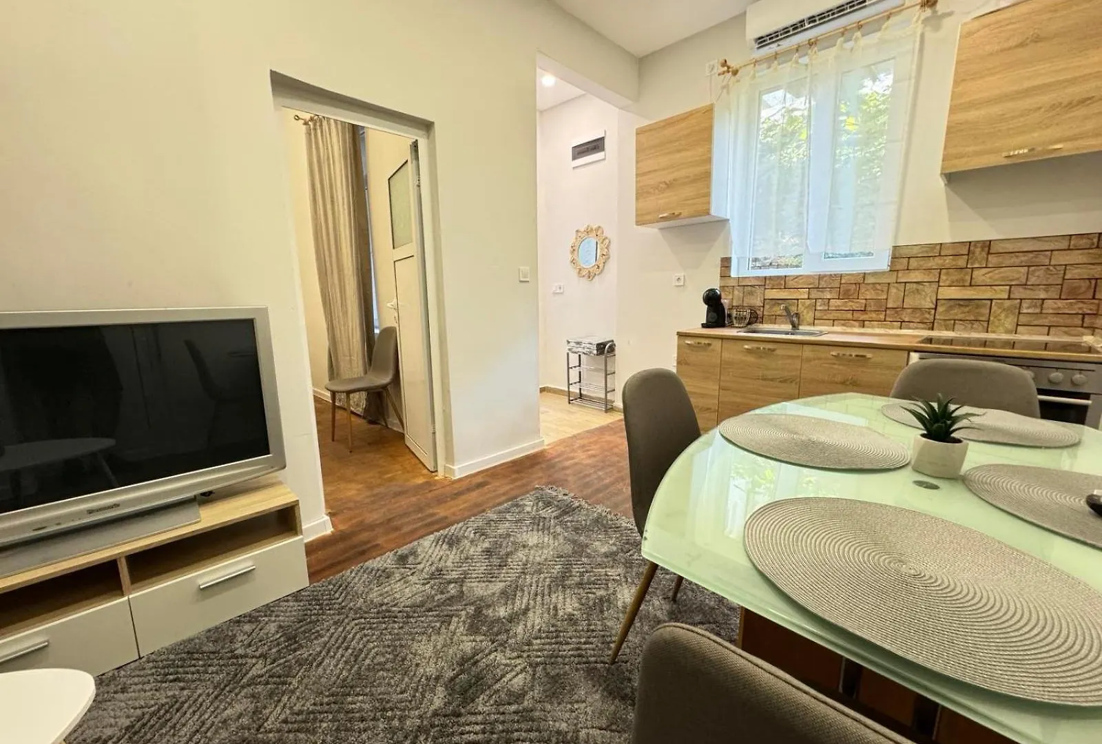 Apartment Compass- Super Center Burgas