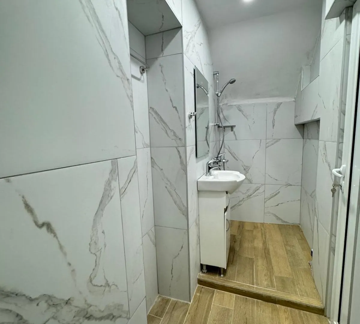 Apartment Compass- Super Center Burgas